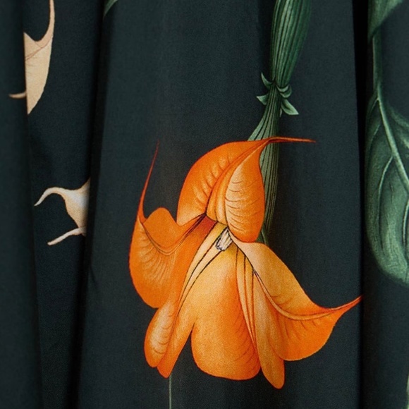 Agua by Agua Bendita Moringa Green Sabanero Nocturno' Crop Top - Picture 7 of 12